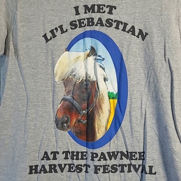 Parks and Recreation I Met Lil Sebastian Pawnee Indiana Harvest Festival Tee S - Picture 7 of 15